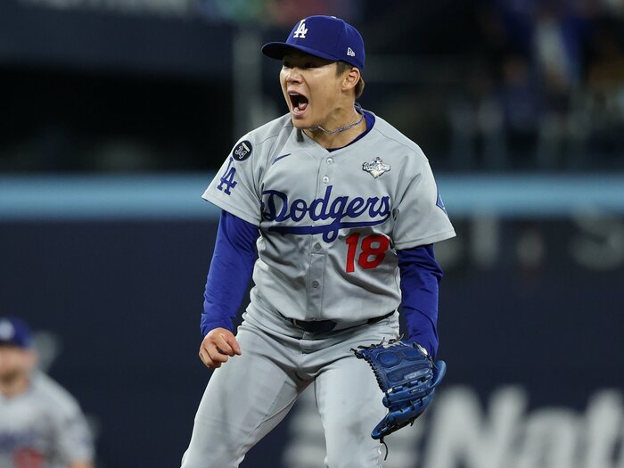 LA紙「ヤマモトは圧倒的。傑出した才能」ドジャース伝説エース「達人だ」“完投絶滅”の常識を破った山本由伸…MVP快投は米国でどう報じられたか＜Number Web＞ photograph by ROBERT GAUTHIER/Los Angeles Times