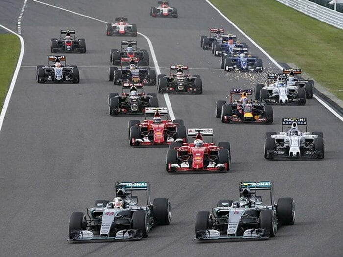 絶妙の難易度、熱心で平等なファン。鈴鹿はF1ドライバーにとって特別だ。＜Number Web＞ photograph by AFLO