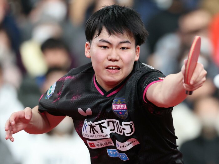 張本智和が「圧倒的に負けた」「今年は彼の年になる」と絶賛…卓球界の新星・松島輝空（17歳）とは何者か？ 妹も“史上最年少Tリーガー”の卓球一家＜Number Web＞ photograph by JIJI PRESS