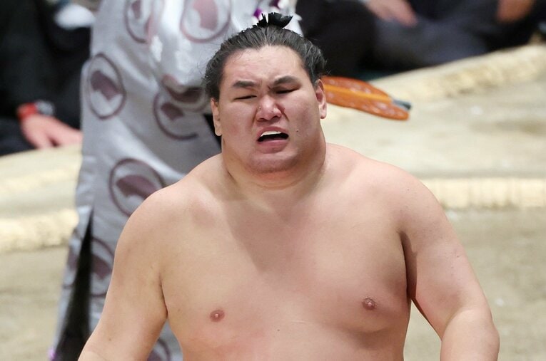 初場所千秋楽、優勝決定ともえ戦を制した直後の豊昇龍。モンゴル出身力士として6人目の横綱が誕生した ／ photograph by JIJI PRESS