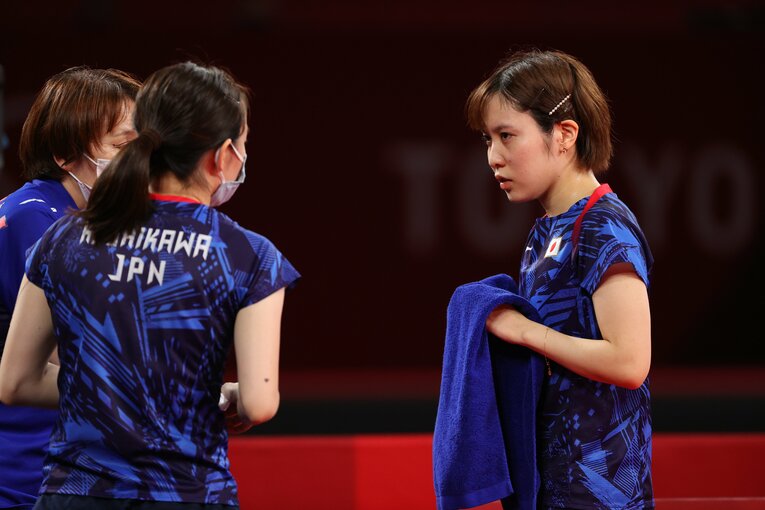 「福原さんは、すごいな」卓球・石川佳純が見ていた“リオのキャプテン”の姿　団体“銀”の3人は東京五輪にどう挑んだか(16)