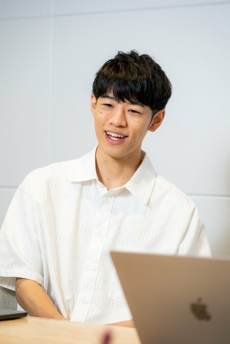 Numberカメラマンが撮り下ろした東問・東言兄弟の特別フォト集！【スワイプするとそのほかの写真もご覧になれます】　©Nanae Suzuki