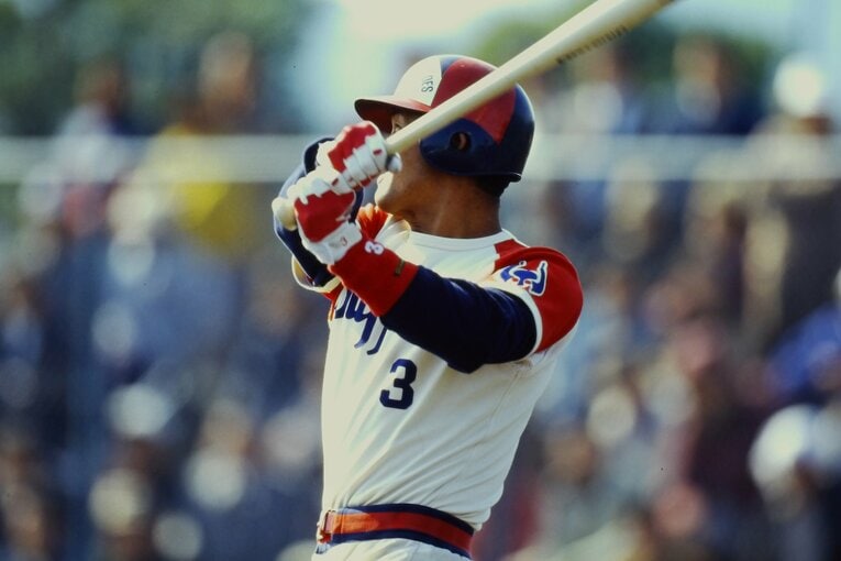 長年貢献してきた石井にも冷たい仕打ちが　©Koji Asakura