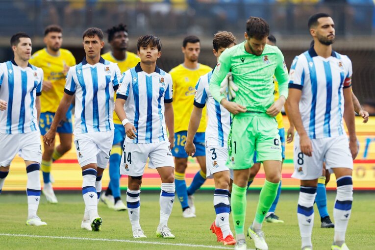 3戦連続MVP久保建英が「ユニ引っ張られても突破」気になる右足テーピングとシルバ引退の影響…“タケの配信に映らない表情”を撮った(7)