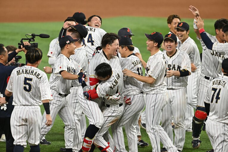 WBC決勝進出を決めて歓喜する侍ジャパンのメンバー　©︎Naoya Sanuki