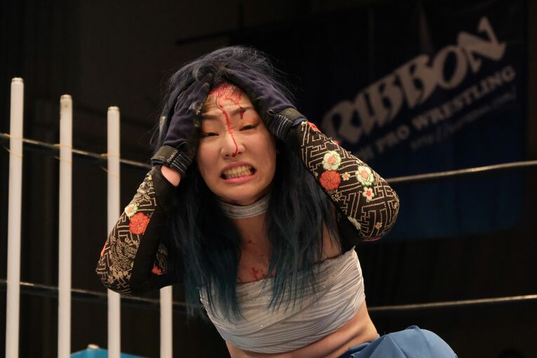 世羅りさvs.山下りな