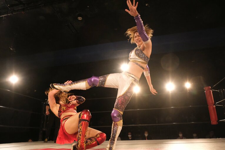 舞台の脚本演出も手がける女優が“エンタメ”リングで漏らした本音とは？ 松井珠紗22歳のプロレス愛「“ごっこ”で終わりたくない」(42)