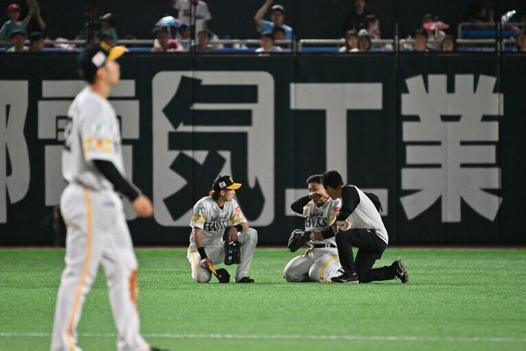 だ、大丈夫…？　球場騒然となった6月の負傷時（5/5）　©Hideki Sugiyama