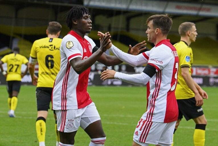 クラシコ“疑惑PK”にバルサ憤慨！ 衝撃の13－0、中島翔哉＆柴崎岳の活躍…写真で欧州蹴球トピックス(6)