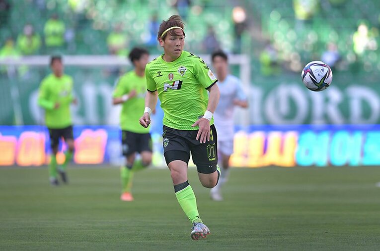 全北現代のリーグ5連覇に貢献し、Kリーグベストイレブン候補にもノミネートされた邦本宜裕 ／ photograph by Jeonbuk Hyundai Motors