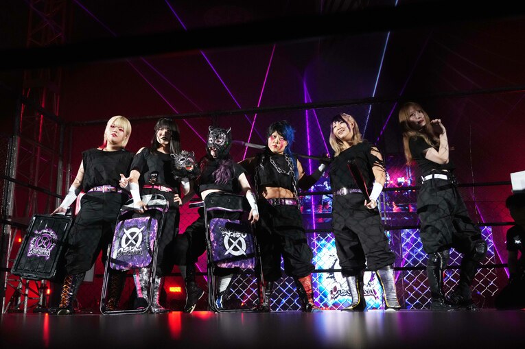 金網のリングに立った大江戸隊。2023年6月25日、国立代々木競技場第二体育館　©Essei Hara