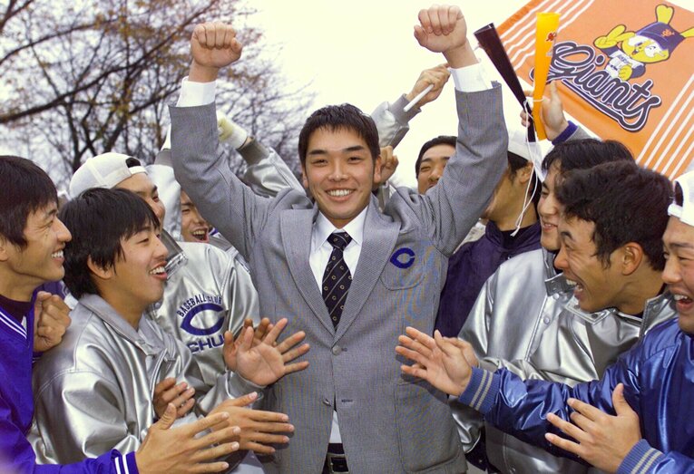 2000年ドラフト1位（逆指名）で巨人に入団　©JIJI PRESS