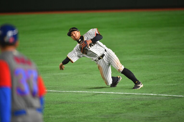 2017年WBC　菊池涼介の天才プレー集（17/27）　©BUNGEISHUNJU