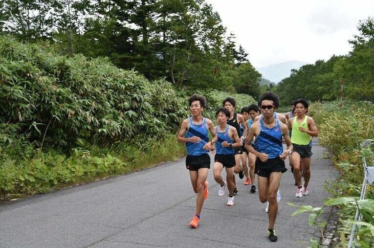 ８月下旬、群馬・万座高原で合宿を行った帝京大学駅伝競走部。今年は箱根駅伝で３位以内を狙っていく ／ photograph by Satoshi Wada