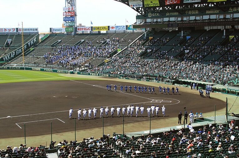 2021年センバツ決勝前。2年ぶりの夏の甲子園もぜひ無事に開催されてほしい ／ photograph by Katsuro Okazawa/AFLO