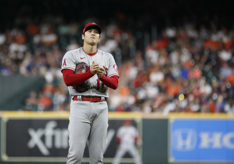 2021年9月10日のアストロ戦で6失点を喫し降板したエンゼルス大谷。その裏で水原通訳は…  ©︎Getty Images