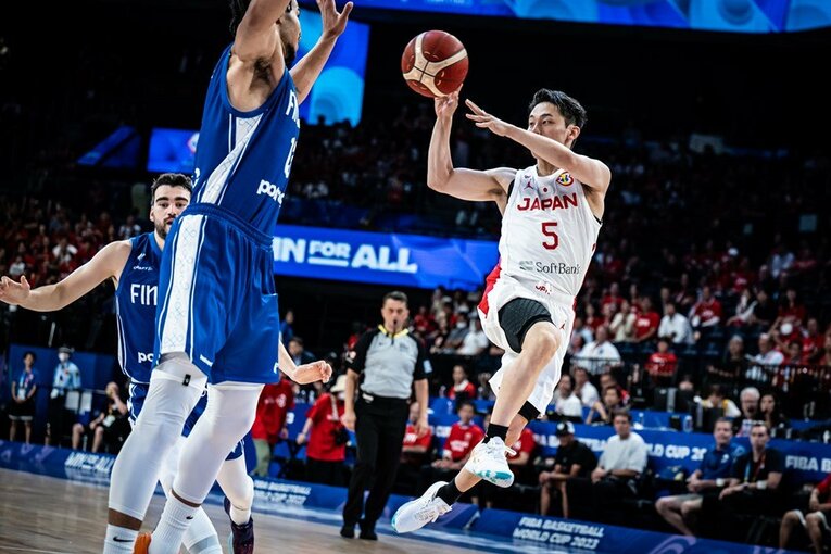 W杯フィンランド戦では多彩なパスとドリブルでチームの勝利に貢献　©FIBA