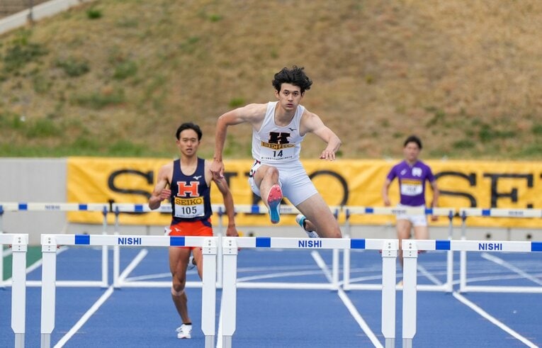 今季初戦の東京六大学対校では400ｍハードルで圧勝　©Satoshi Wada