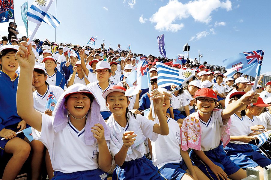 ああW杯がやってきた。~日本を非日常が覆う1カ月半~<Number Web> photograph by KYODO