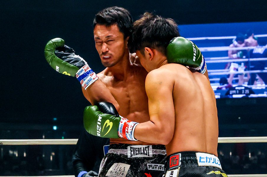 皇治のバッティングは“悪”か? 倒れた梅野は「彼の“覚悟の表れ”」、優勝した白鳥は「自分の弱さだと思う」<Number Web> photograph by RIZIN FF Susumu Nagao