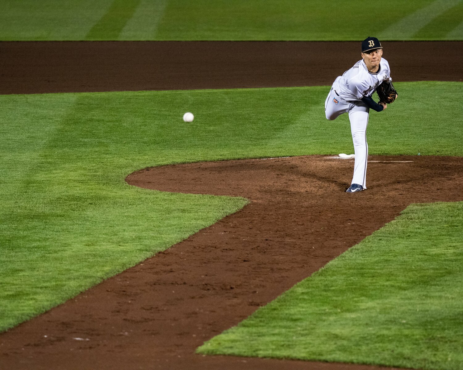 今後、山本由伸と佐々木朗希の投げ合いが実現すれば大きな注目を集めそうだ　©Nanae Suzuki