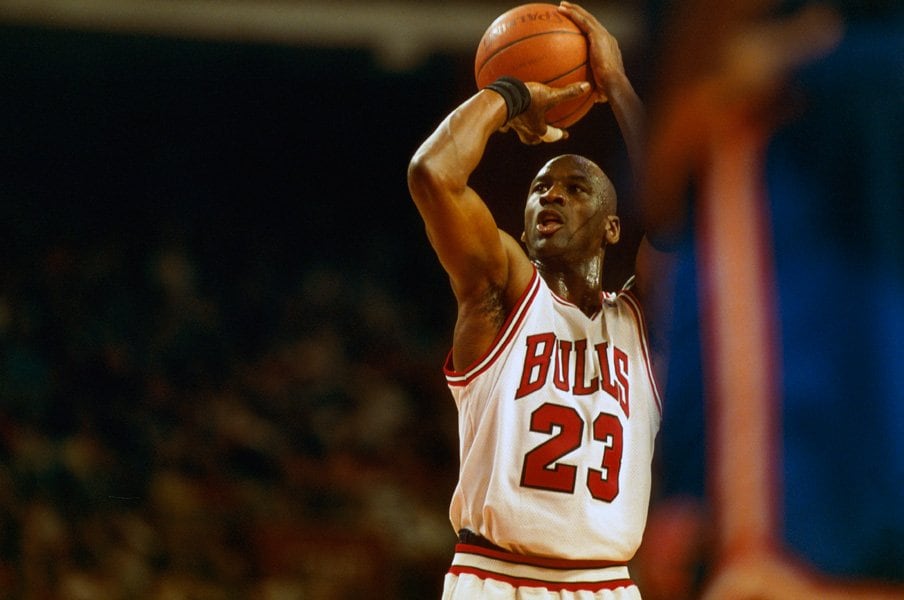 1990年代は神様だったジョーダンだが、そのパーソナリティーは現代だと……©BUNGEISHUNJU