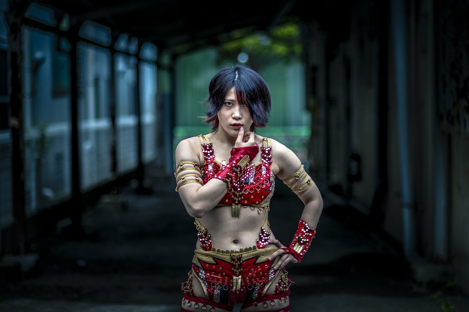 （写真をクリックすると「中野ぅたみ特別グラビア」などその他の撮りおろしフォトもご覧になれます）