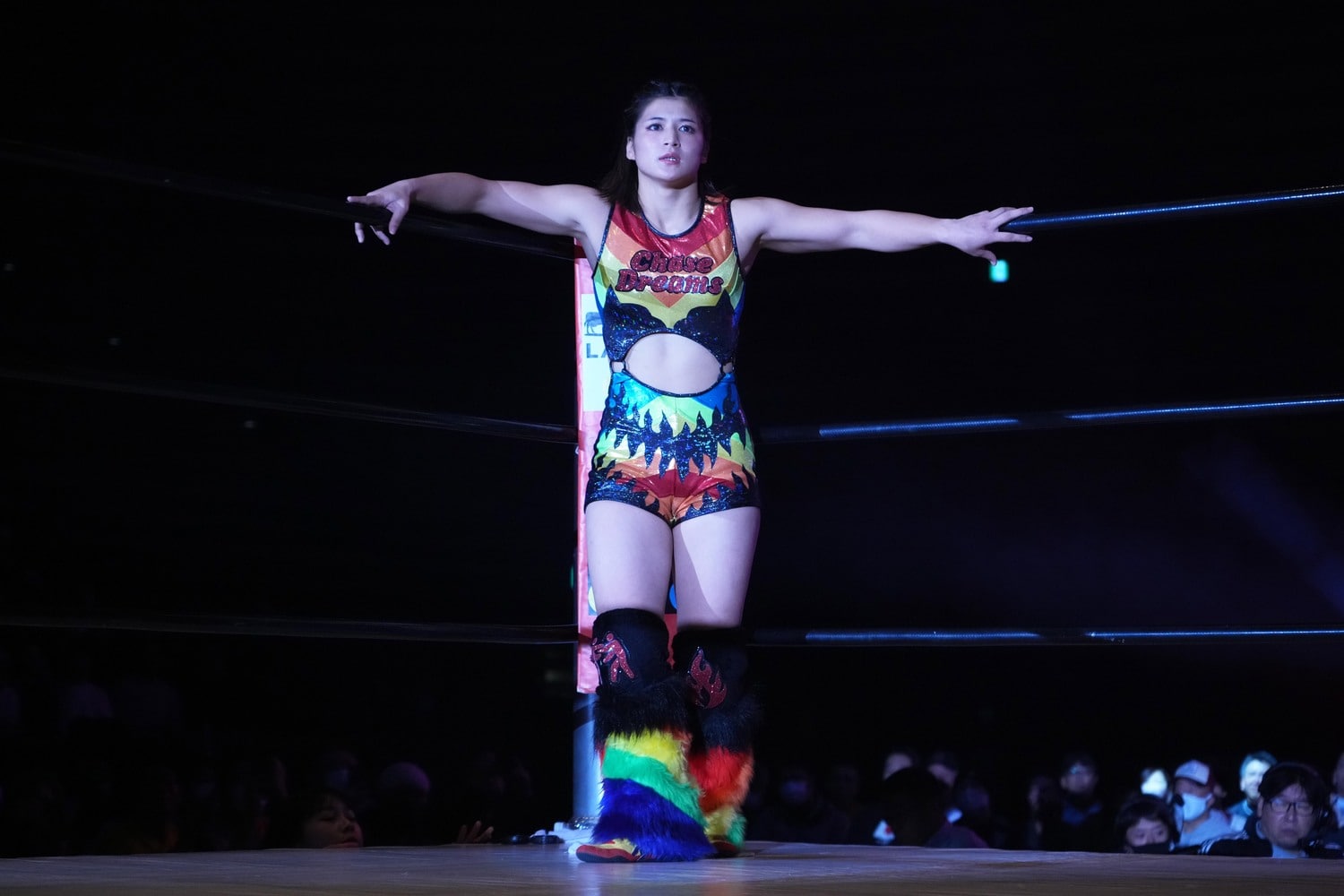 デビュー戦のリングに立った山岡聖怜。1月3日、大田区総合体育館　©Essei Hara