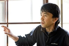 Yasushi Yamanoi
1965年4月21日、東京都生まれ。酸素ボンベや固定ロープを用いないアルパインスタイルで数々の実績を上げる。'02年、ヒマラヤ・ギャチュン・カン北壁の単独登頂に成功。'03年、植村直己冒険賞受賞。