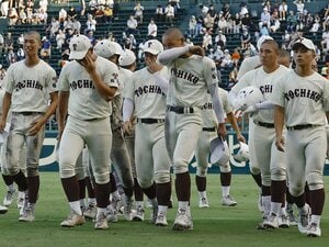 甲子園で涙を飲んだ「偏差値70の公立の雄」が野球でも強豪でいられる秘訣とは「野球も勉強も頑張りたい子に、その代に合ったチームスタイルを」