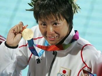 柴田亜衣は、自己ベストのために泳いでいる。＜Number Web＞ photograph by JMPA