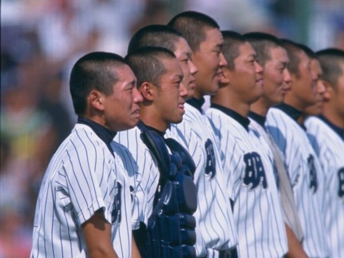 明徳義塾OBが語っていた“寮生活のリアル”「48人部屋が2つ。2段ベッドが24台」「おかしい部分を撤廃するのに、4年かかりました」＜Number Web＞ photograph by Hideki Sugiyama