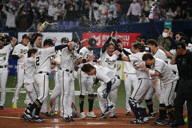 日本シリーズ第5戦、サヨナラホームランの瞬間　©︎Naoya Sanuki