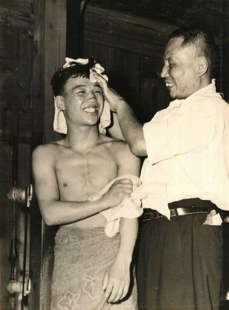 野口進（右）と愛弟子の三迫仁志（のち三迫ボクシングジム創始者）