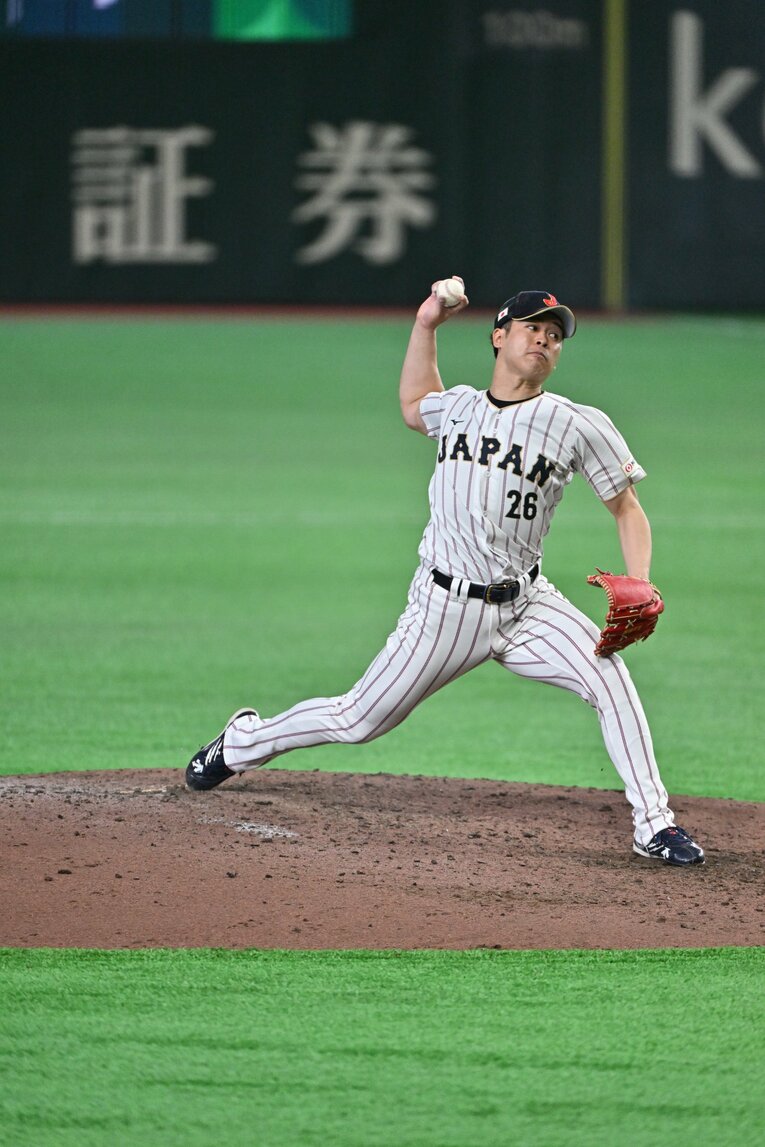 韓国戦で3番手としてマウンドに上がった種市篤暉は三者連続三振と圧巻のピッチングをみせた　©️Hideki Sugiyama