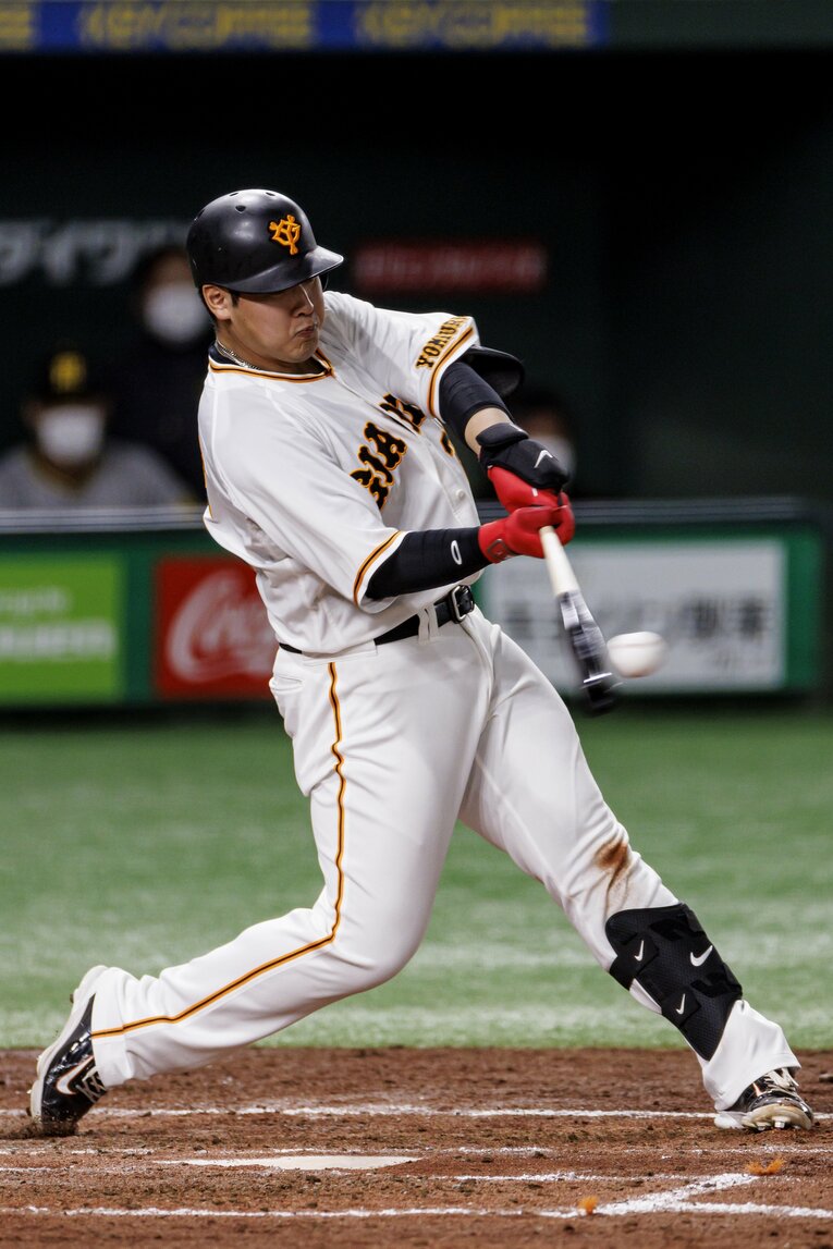2020年、2021年と2年連続でホームランと打点の2冠を獲得している巨人・岡本和真 ©︎Kiichi Matsumoto