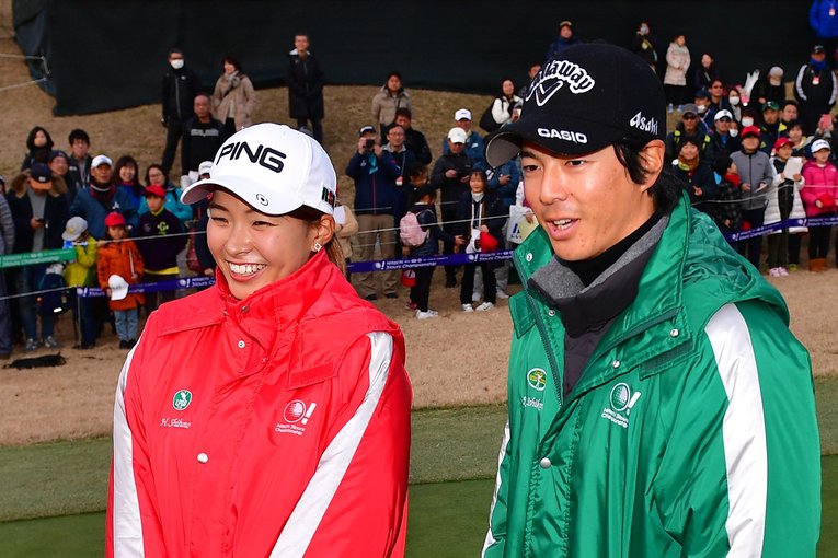 日立3ツアーズ選手権で渋野日向子と（2019年）©︎Getty Images