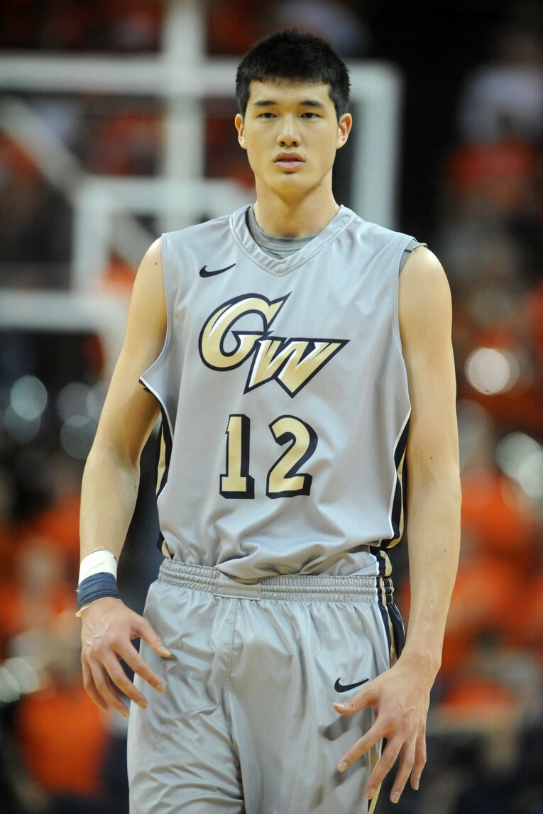 ジョージ・ワシントン大時代の渡邊雄太（2014年）©︎Getty Images