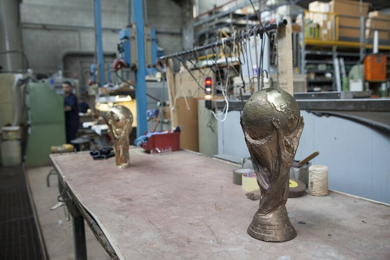 W杯製造工程の様子　©Paolo Vezzoli