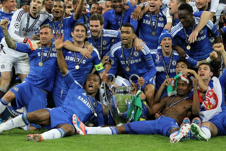 PK戦の末にバイエルンを下し初優勝を成し遂げた11-12シーズン。しかしそのスタイルは守備的だった©Getty Images