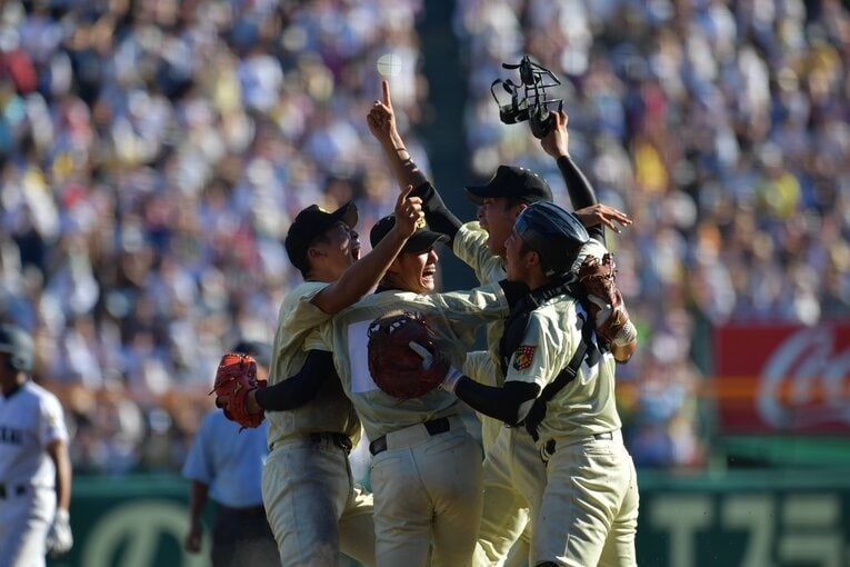 2016年夏の甲子園で優勝した作新学院高時代の今井達也　©︎Hideki Sugiyama
