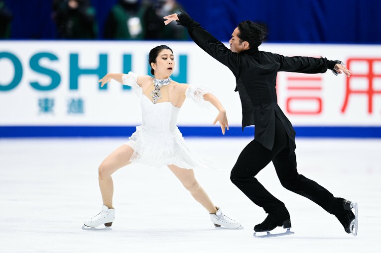 「すごい見つめられている感があって…」高橋大輔＆村元哉中が奏でる新たな関係性「音楽が鳴った瞬間、大ちゃんの目力が変わるんです」(94)