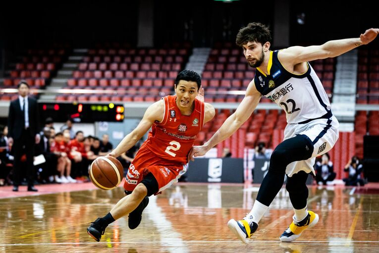 「自分ももう27歳なので…」千葉ジェッツ富樫勇樹が明かすキャプテンを引き受けた理由(3) ／ photograph by B.LEAGUE