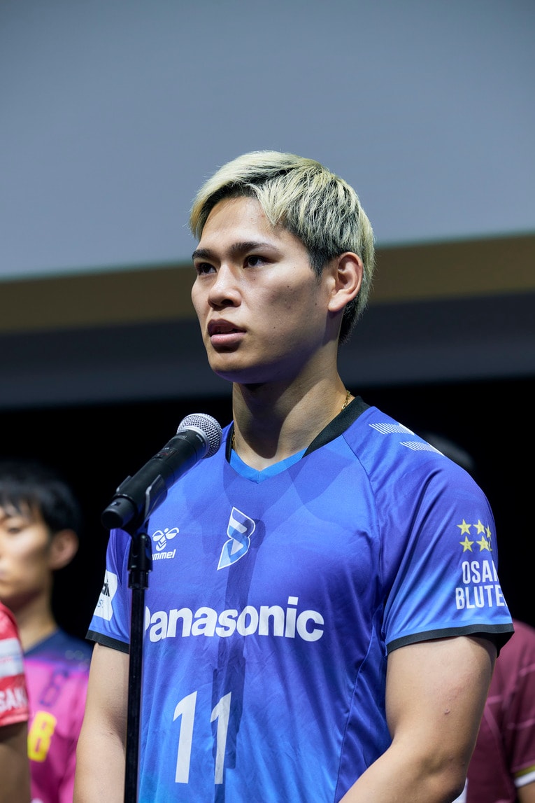 SVリーグ開幕会見に登壇した西田有志　©︎Yuki Suenaga