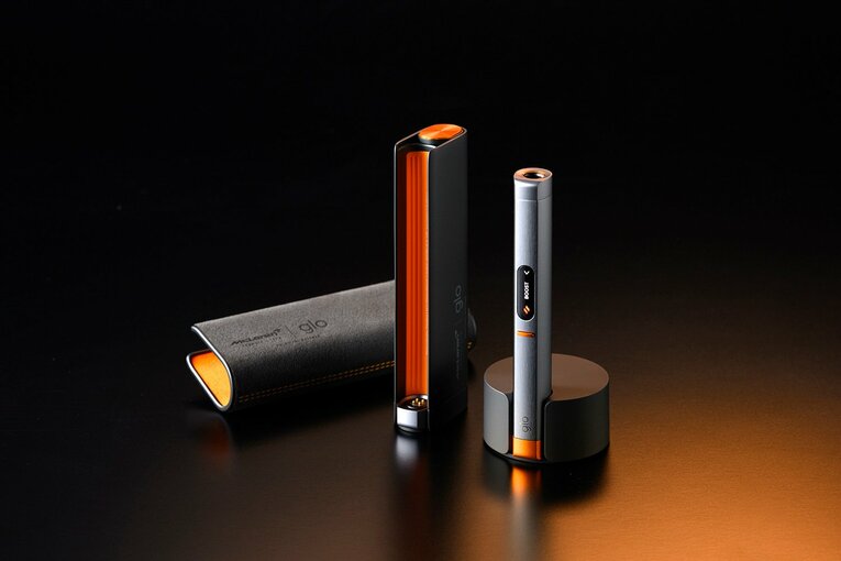 さりげなくパパイアカラーを取り入れ、遊び心あるデザインに仕上げている