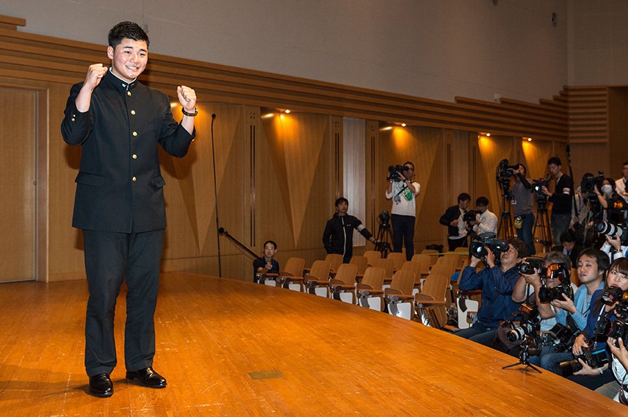 ドラフトが象徴、球界勢力図の激変。大物狙うパと冒険しないセに格差が。<Number Web> photograph by Takuya Sugiyama