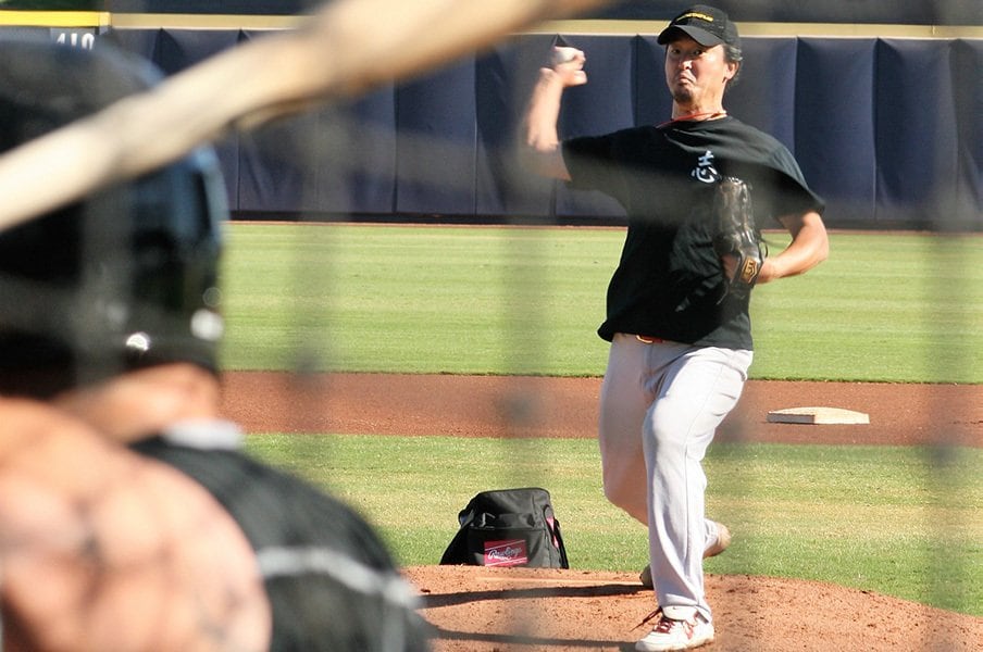 ナックルボーラー大家友和の大勝負。41歳でMLB、夢への公開トライアウト。<Number Web> photograph by Katsushi Nagao