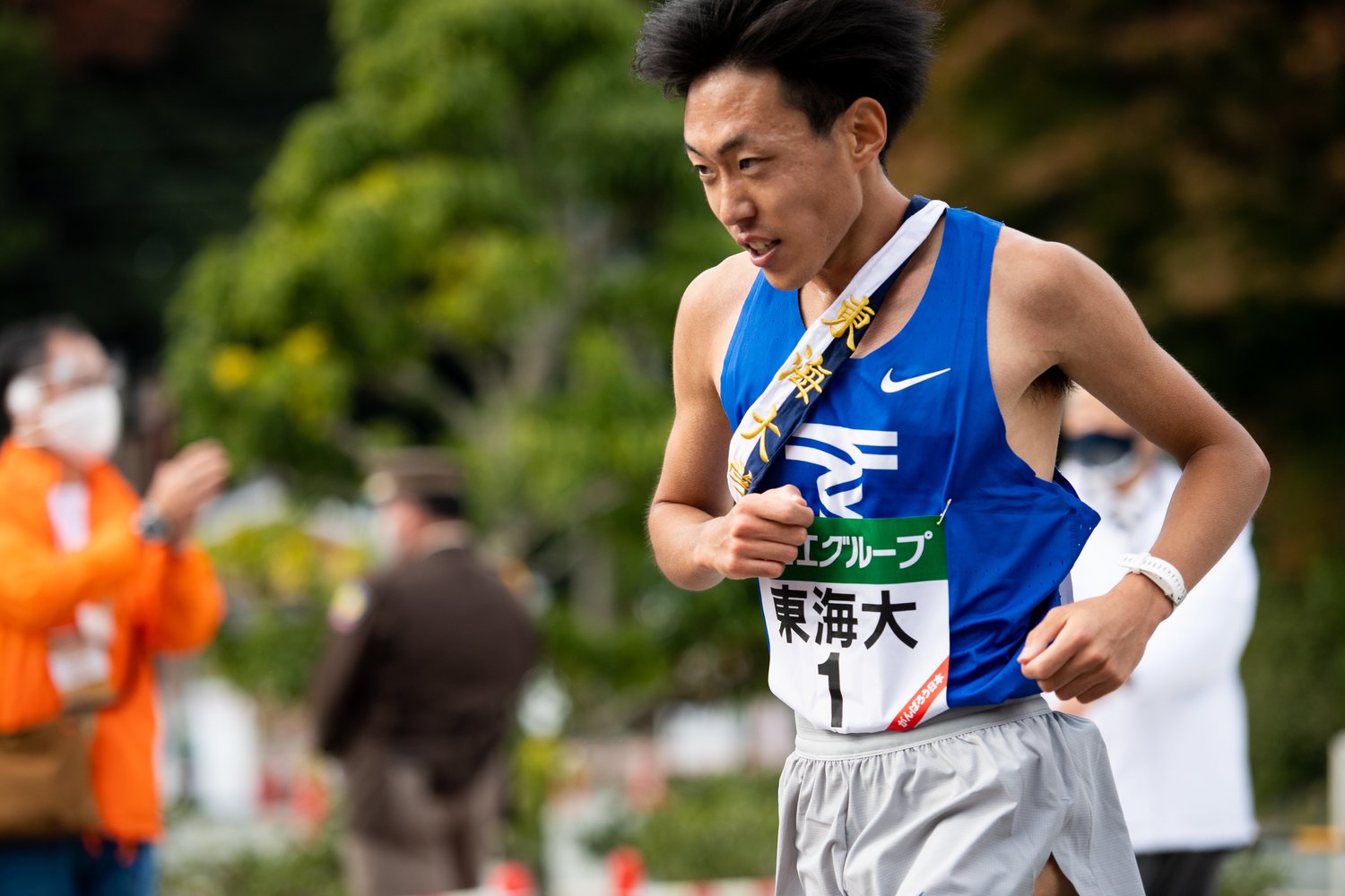 2連覇を目指した東海大。攻めの走りを見せたアンカー・名取燎太は2位でゴール　©Asami Enomoto