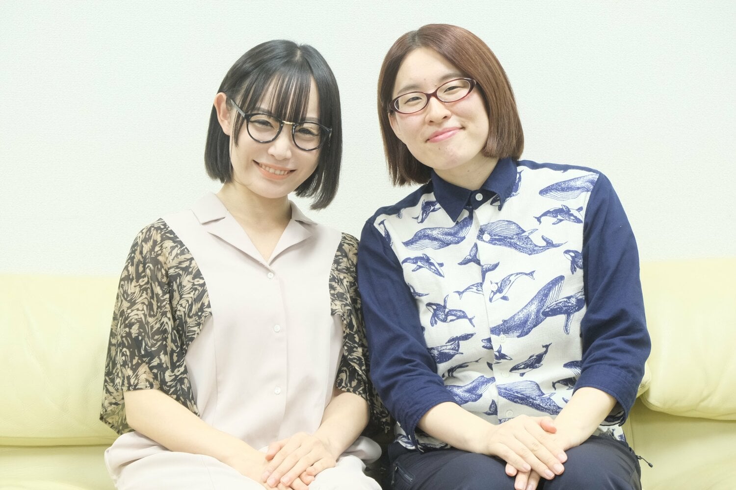 お笑いコンビ「ネバーギブアップ」のHARUKAZE(左)。右は相方のおおのまりあ ©Norihiro Hashimoto