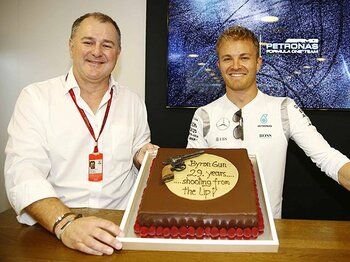 F1界最高のジャーナリストが去った。最高に危険で、最高に愛された男。＜Number Web＞ photograph by Mercedes AMG
